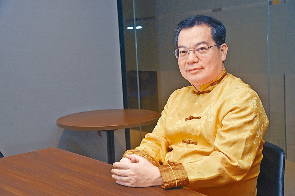 強強聯手-冀納按揭中介步入正軌-AAHorses極馬按揭轉介-股壇紅綠燈顧問有限公司董事長黃錦康-1 - 按揭轉介極馬】【按揭中介】 銀行按揭 按揭 轉按 加按 mortgage remortgage 按揭轉介極馬】【按揭中介】 銀行按揭 按揭 轉按 加按 mortgage remortgage 按揭轉介